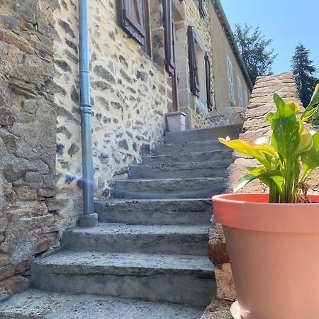Petit Cocon Au Coeur Du Morvan Montreuillon Exterior foto